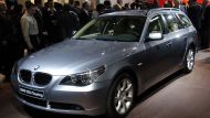 BMW Group объявила о выходе с рынка более 300 000  Автомобили серии 1, серии 3, Z4 и X1 для заводского ремонта после журналистского расследования, которое выявило риск возникновения опасных проблем с потерей мощности, - сообщило телевидение BBC