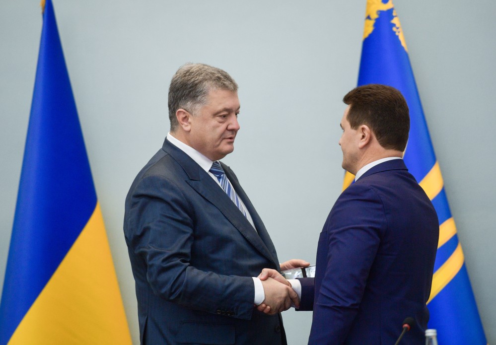 Президент Украины Петр Порошенко представил нового председателя Черкасской областной государственной администрации Александра Вельбивця